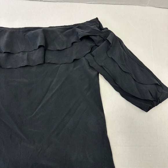 Revolve L'AGENCE Black Monroe Off Shoulder Silk Blend Blouse size Medium - Picture 4 of 12